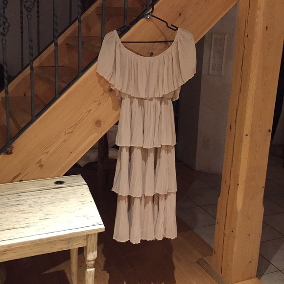 MORNING LAVENDER Vera Dress Champagne M - Picture 4 of 5